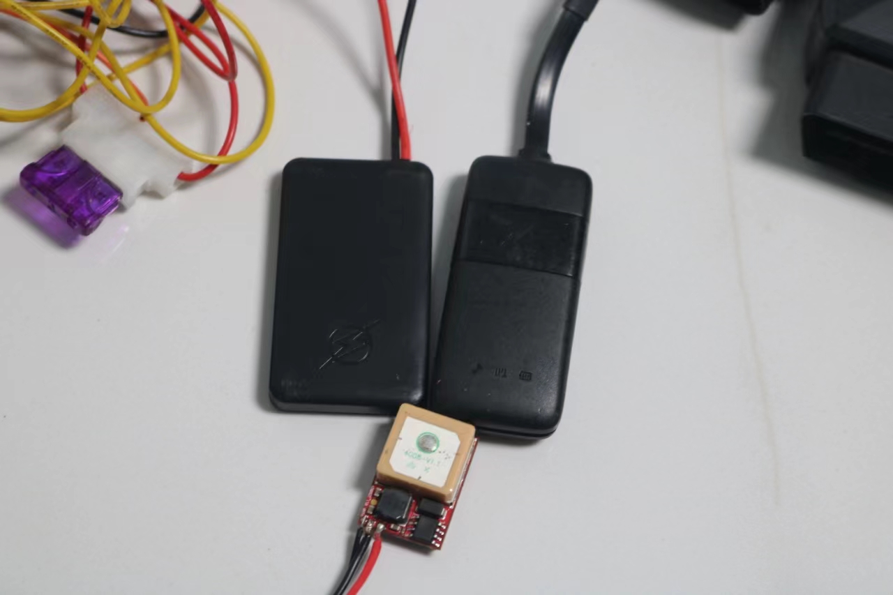 4Gλ 4Gλϵy(tng) LCGPS  4Gλϵy(tng)