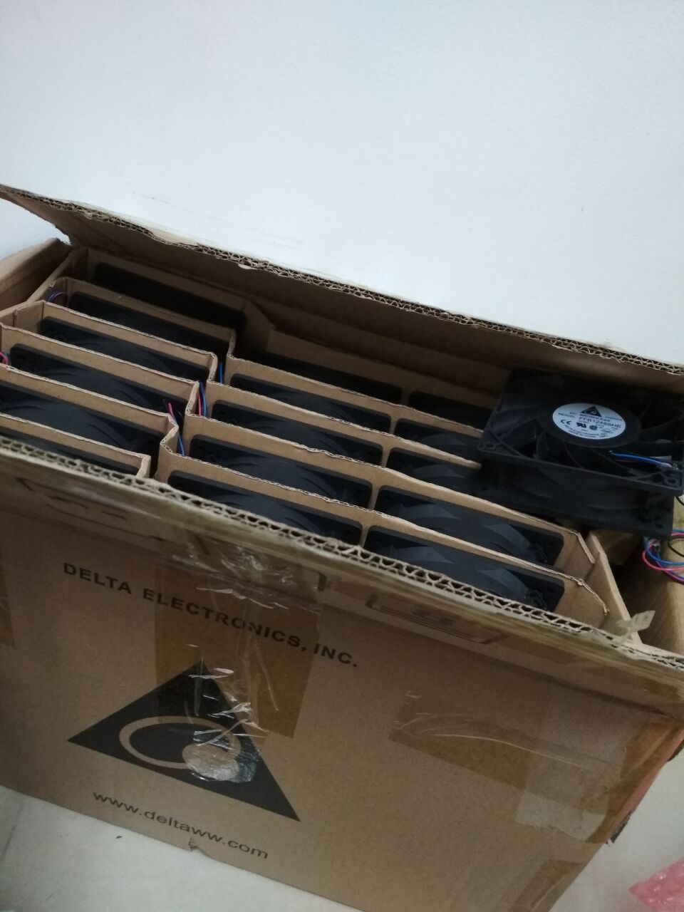 AFB0612DH ԭb__ 6025 12V 1.1A 6CM