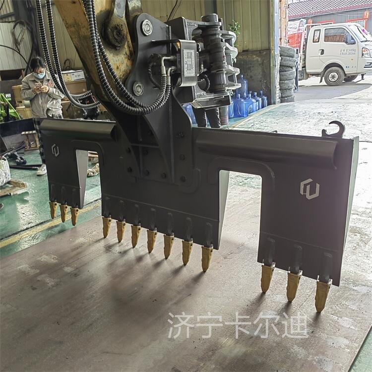 칤155F·YC QC ľQSa