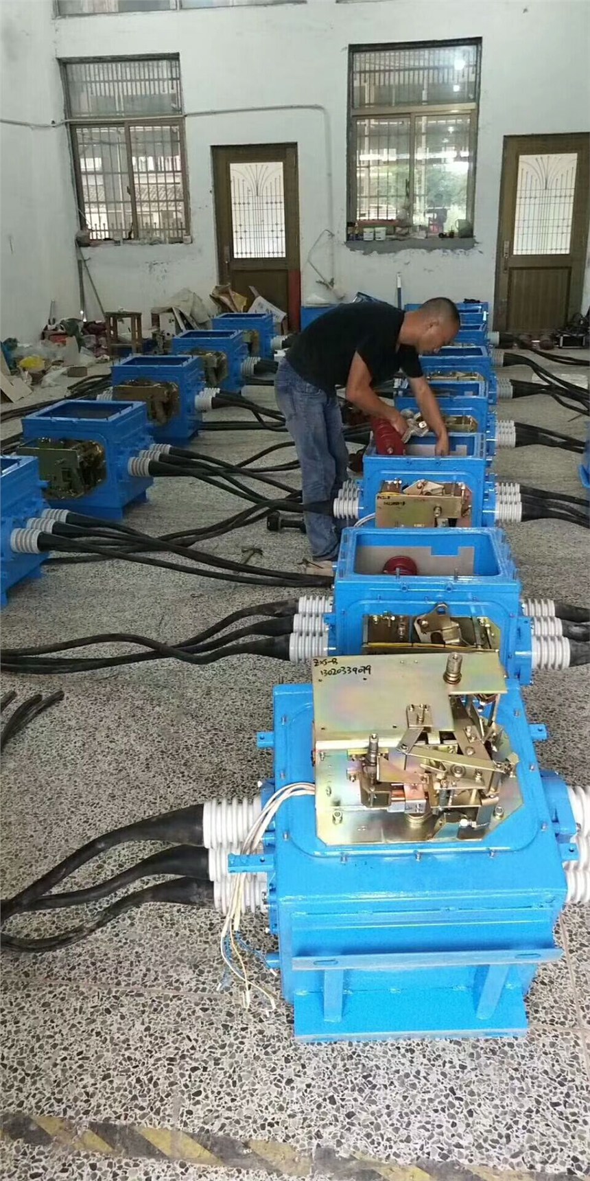 ؓ(f)_P(gun)·FZW28-12/630-31.5ף늚