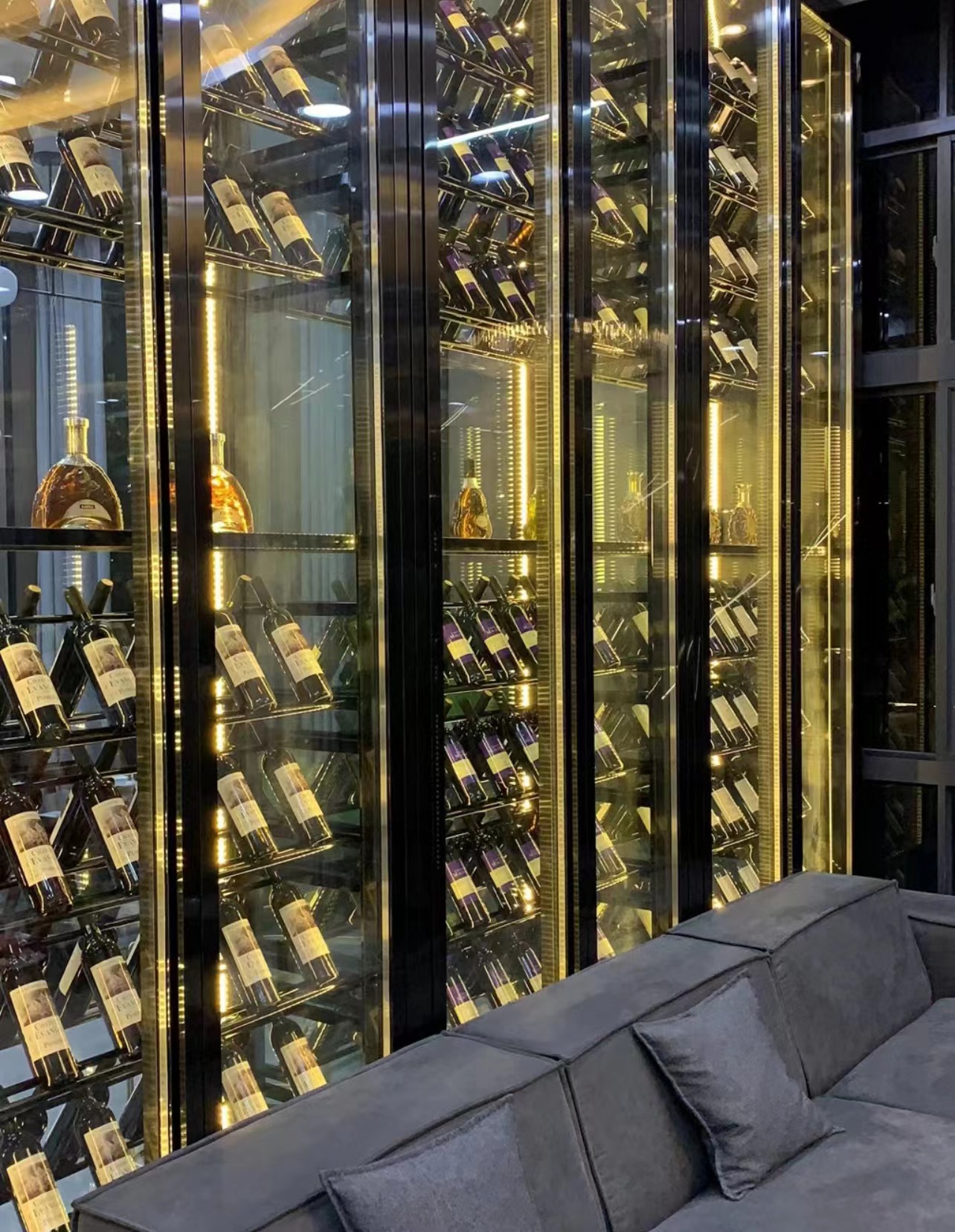 P䓾ƹƸ߶AfeKTVƽѽټtչʾFs