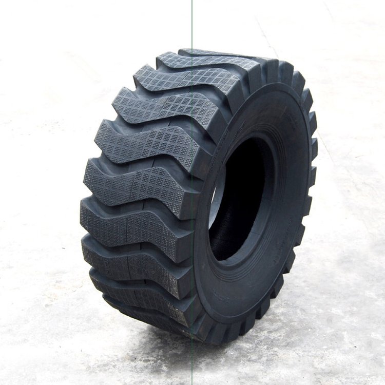 SlwbdC݆̥20.5\/70-16̙Cе̥