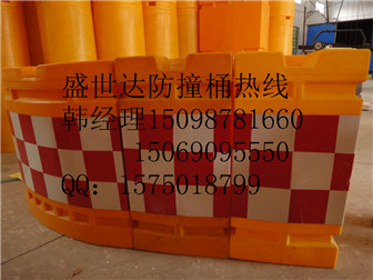 利津線槽減速帶公司直銷防撞桶批發(fā) 利津線槽減速帶公司直銷防撞桶批發(fā)