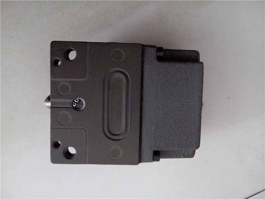 euchnerʿܰȫ_P088358	GLBF05R12-502-M