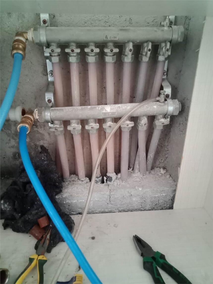 太原市水西關街維修上下水管漏水疏通馬桶地漏除異味 太原市水西關街維修上下水管漏水疏通馬桶地漏除異味