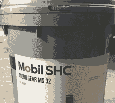 Mobilgear MS100ϳəCеX݆̓r