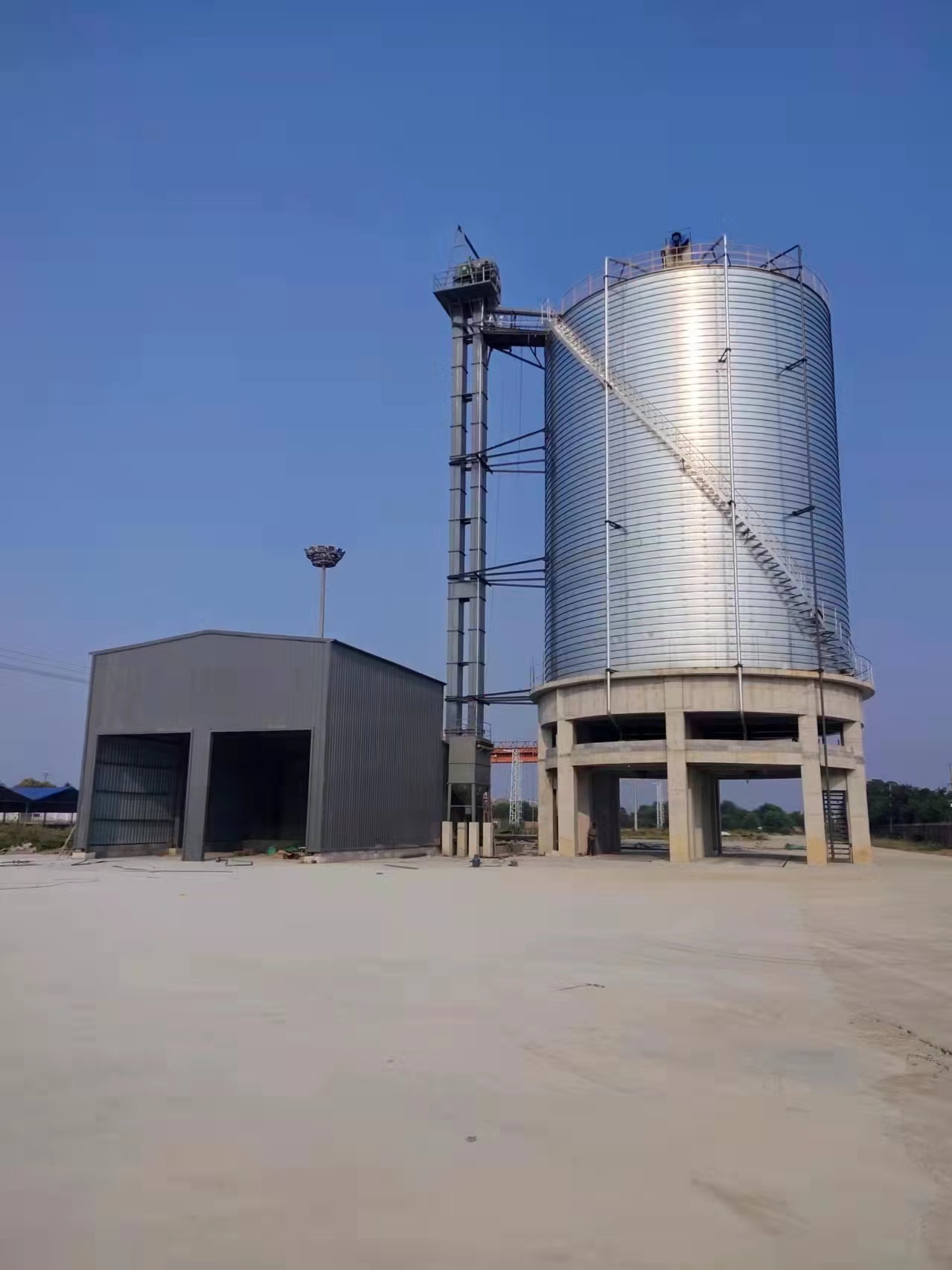 ۿڷˮbж bж܇OOӋS ߼ւ}