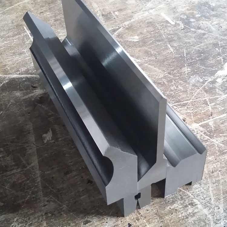 SҹۏCģ Һ߅Cµģ߃r񃞻