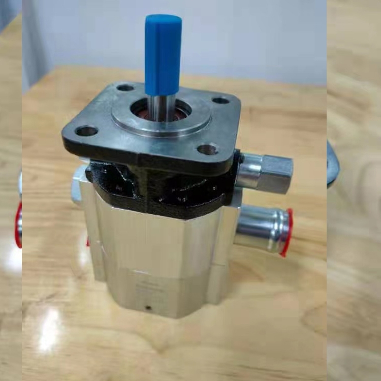 SKBTFLUIDCBNA-8.8/2.1pX݆