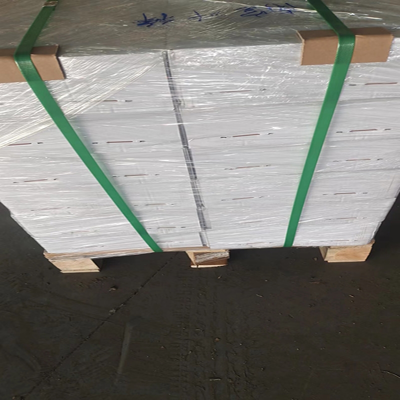 HS222是含少量鐵、錫、硅、錳等元素的黃銅焊絲。熔點約860℃ HS222是含少量鐵、錫、硅、錳等元素的黃銅焊絲。熔點約860℃