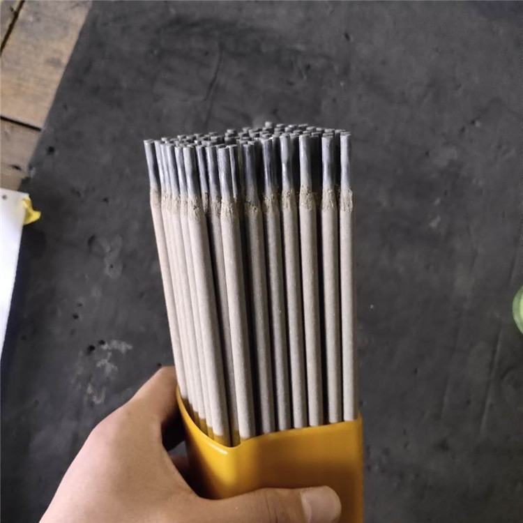 D307高速鋼堆焊焊條 用于磨損刀具的修復 D307高速鋼堆焊焊條 用于磨損刀具的修復