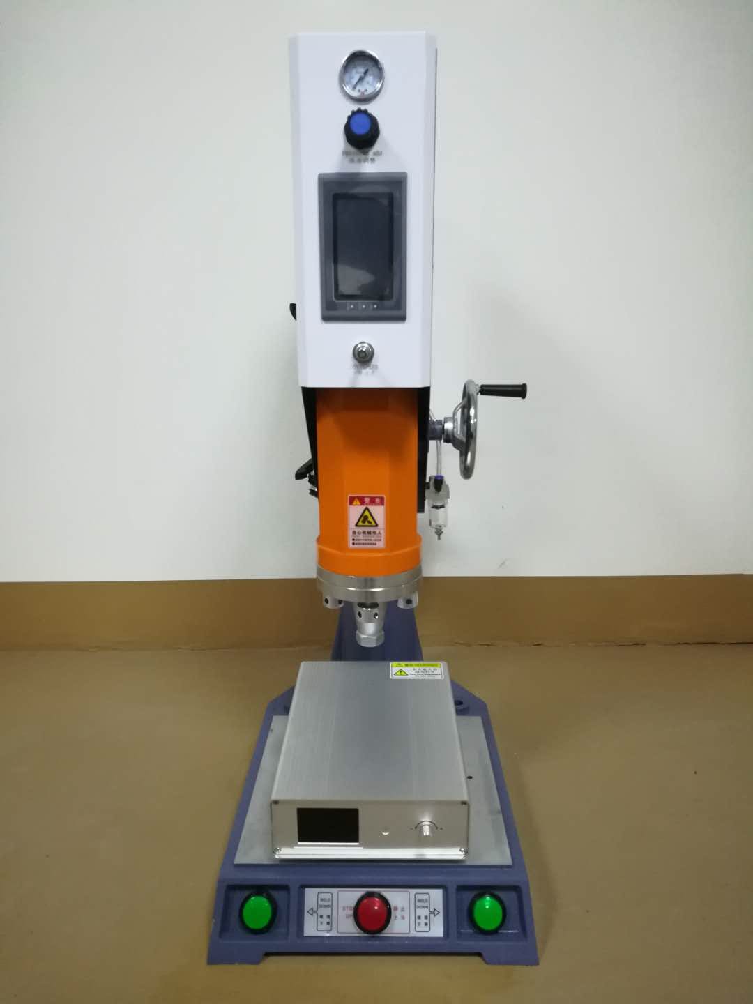 簡易型超聲波塑料焊接機(jī) 簡易型超聲波塑料焊接機(jī)