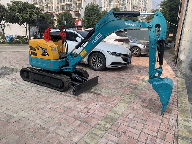 ˾ñ15ڙC(j)R20ڙC(j)