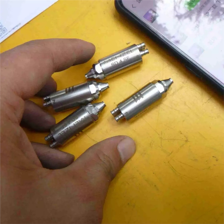 F؛MenzelͬSMS FD4Z2ڸgԽ|