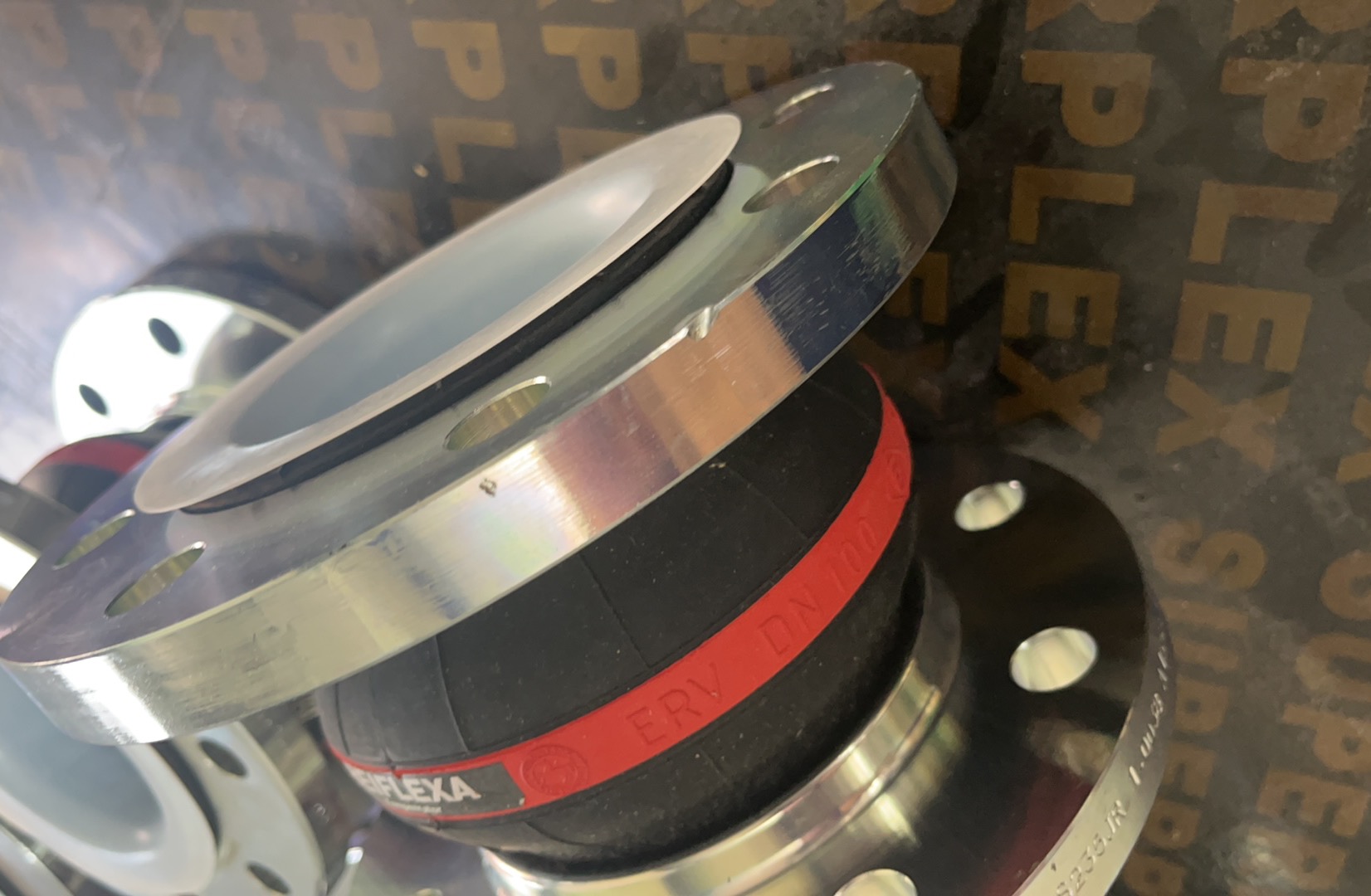 elaflexͨˮÛ(ji)ERV-R 100.16ڻa(chn)ܵ