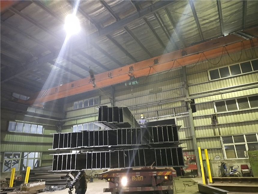 那曲Q345B鍍鋅C型鋼批發(fā)350*200*4.5*6 那曲Q345B鍍鋅C型鋼批發(fā)350*200*4.5*6