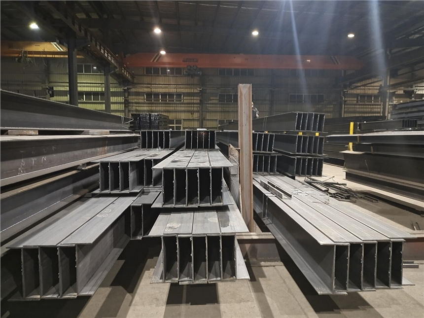 淮北鋼結(jié)構(gòu)檁條定尺尺寸350*175*3.2*4.5 淮北鋼結(jié)構(gòu)檁條定尺尺寸350*175*3.2*4.5