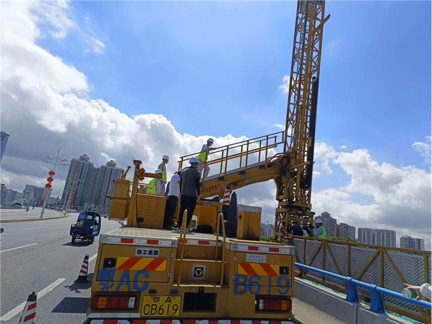 Ϸ16טz܇⣬18טz܇U