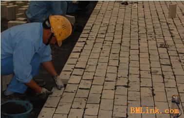 Ah(hun)z Auɴup  AuճY