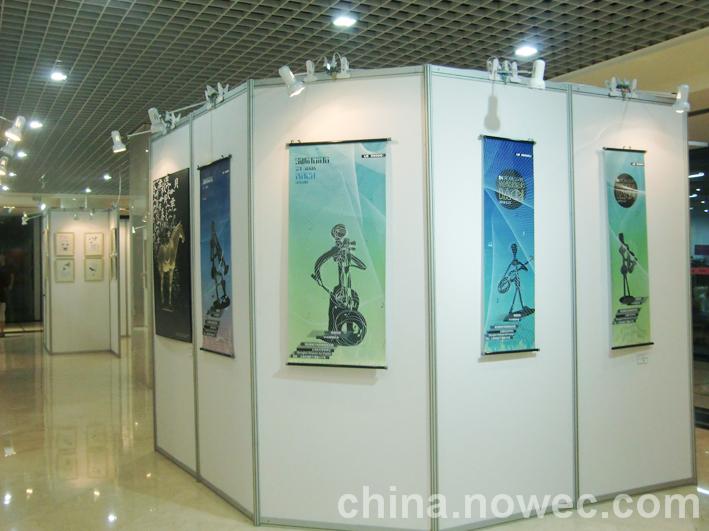 չ[LչʾLPVCչX